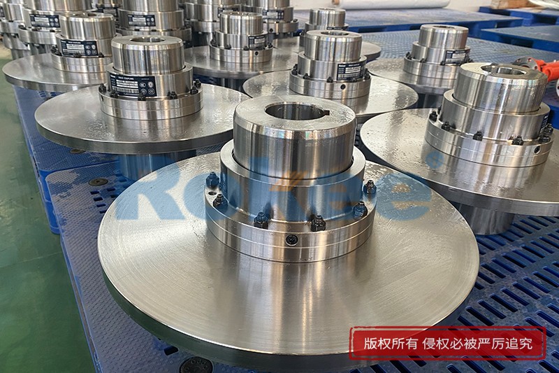 鼓型齿联轴器,鼓型齿式联轴器,Rokee鼓齿式联轴器厂家,必威betway西汉姆联轴器生产厂家