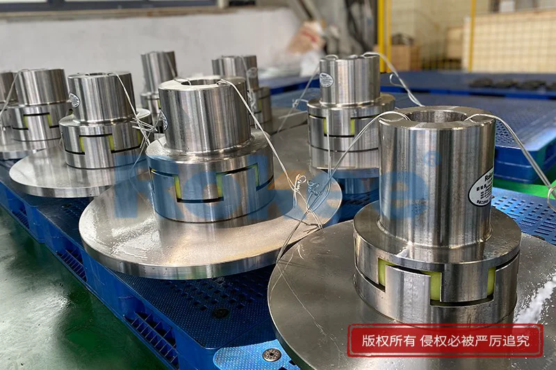 梅花联轴器,梅花形弹性联轴器,梅花型联轴器,Rokee重型挠性膜片联轴器生产厂家,必威betway西汉姆联轴器生产厂家